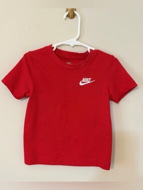 Nike | Toddler Red Logo Short Sleeve Tee | Size 3T